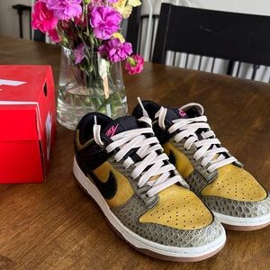 Nike Sneakers with Yellow and Black Design